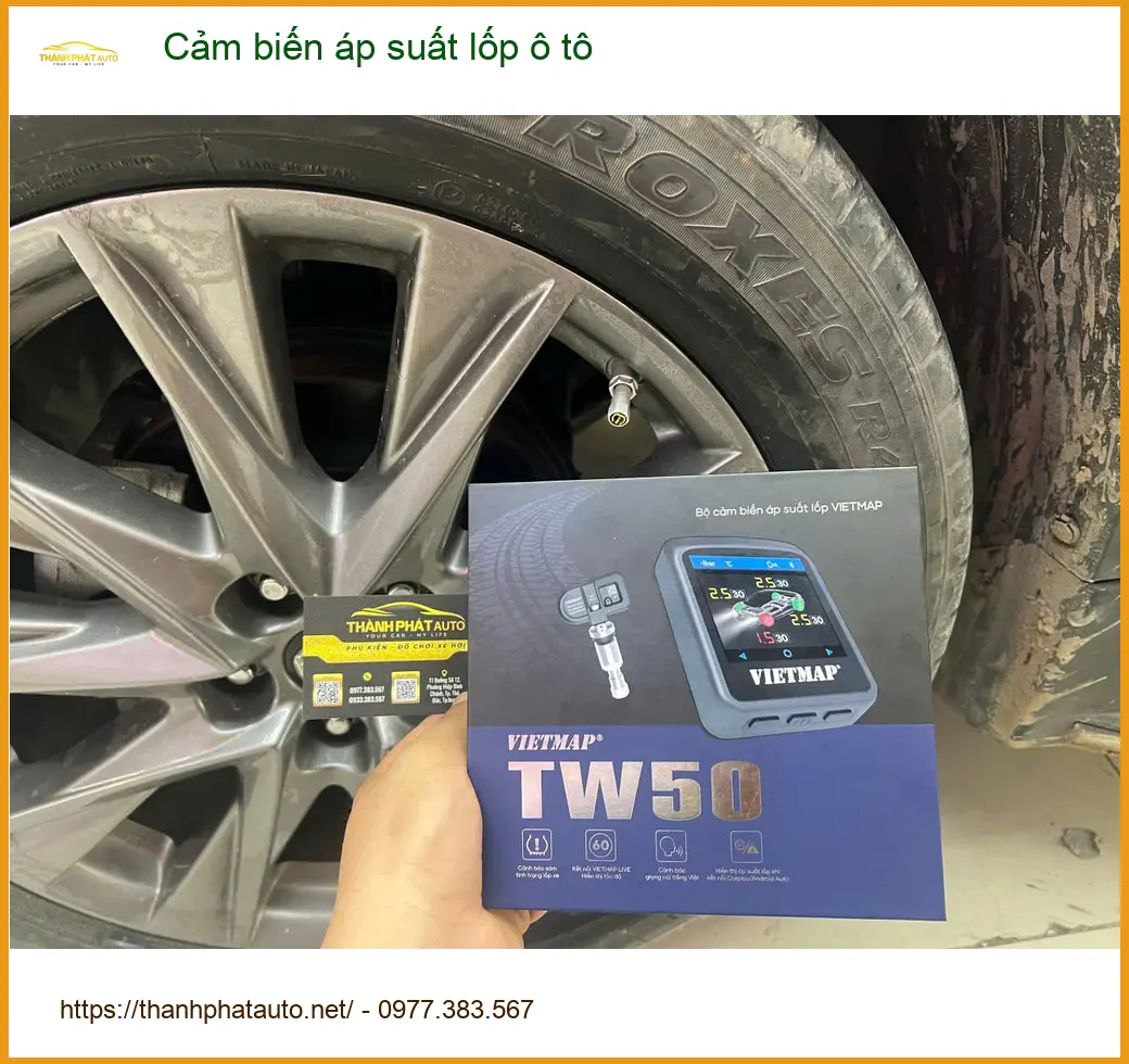 Anh Khang lắp cảm biến áp suất lốp Honda CR-V tại Quận 10 an toàn trên cao tốc.