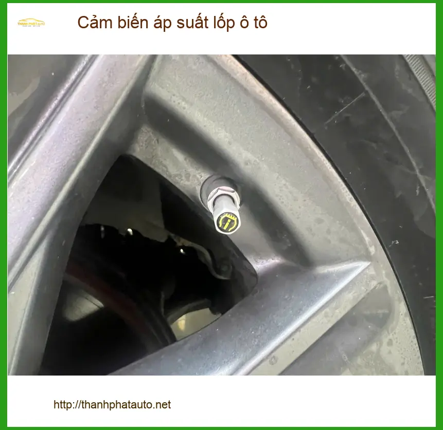Anh Duy lắp Cảm biến áp suất lốp ô tô cho Honda CRV ở Quận 8 để yên tâm đi công tác ảnh thực tế 5