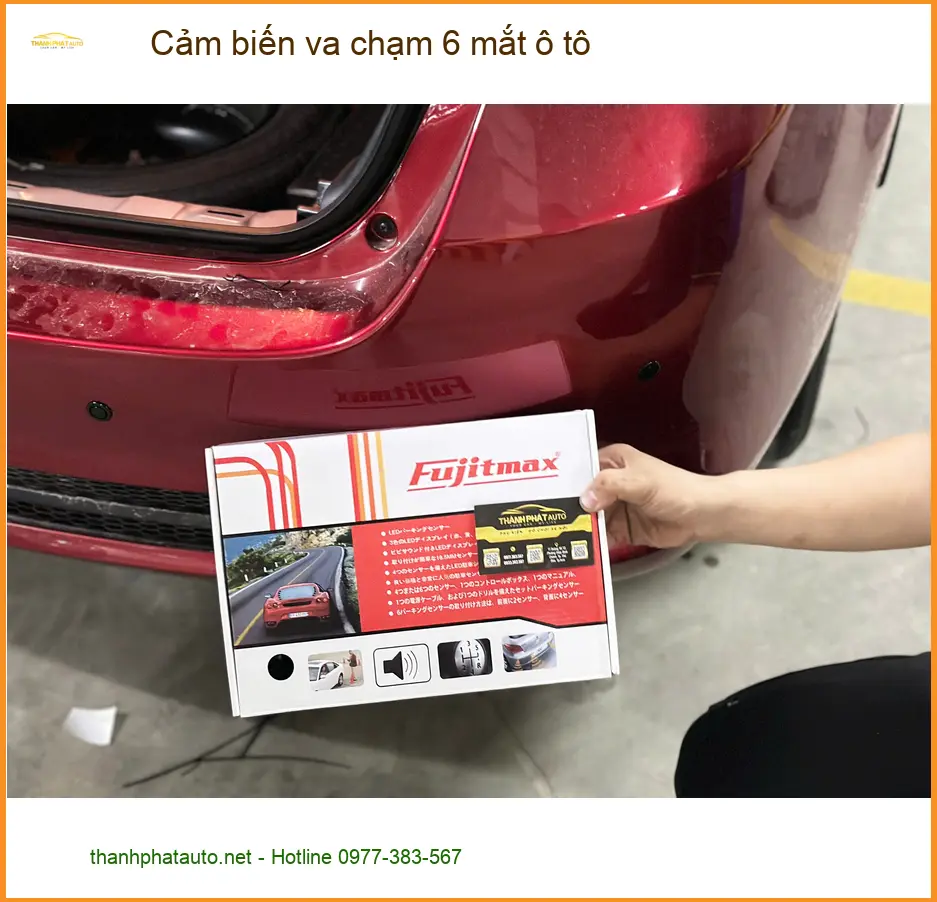 Anh Tùng lắp cảm biến va chạm 6 mắt ô tô Kia K3 ở Bình Thạnh tránh va quẹt ảnh thực tế 2