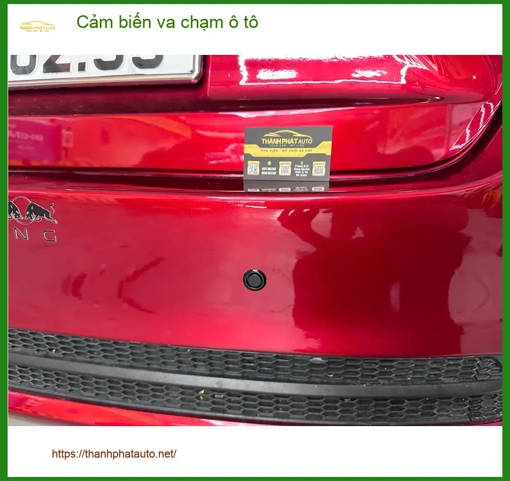 Anh Tấn lắp cảm biến va chạm ô tô cho Honda CRV tại Quận 2 để lùi xe an toàn hơn ảnh thực tế 4