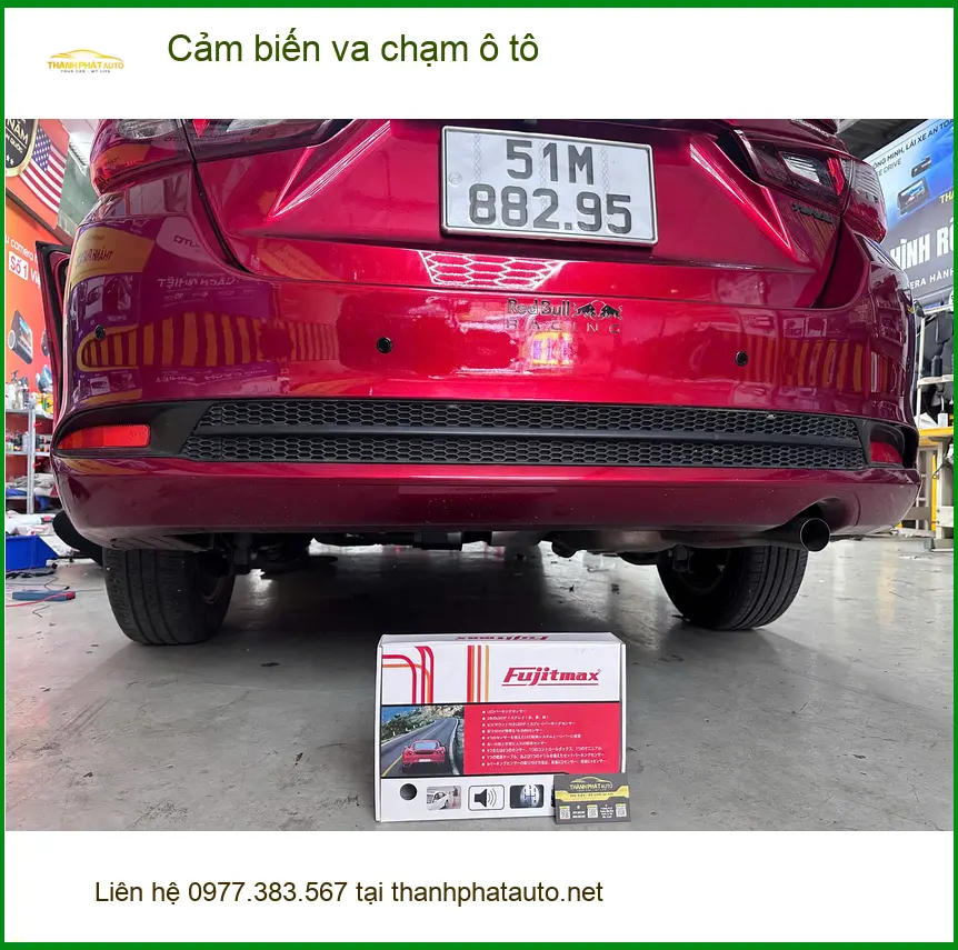 Anh Duy lắp cảm biến va chạm ô tô cho Mazda 3 tại Quận Phú Nhuận để an tâm đỗ xe ảnh thực tế 2