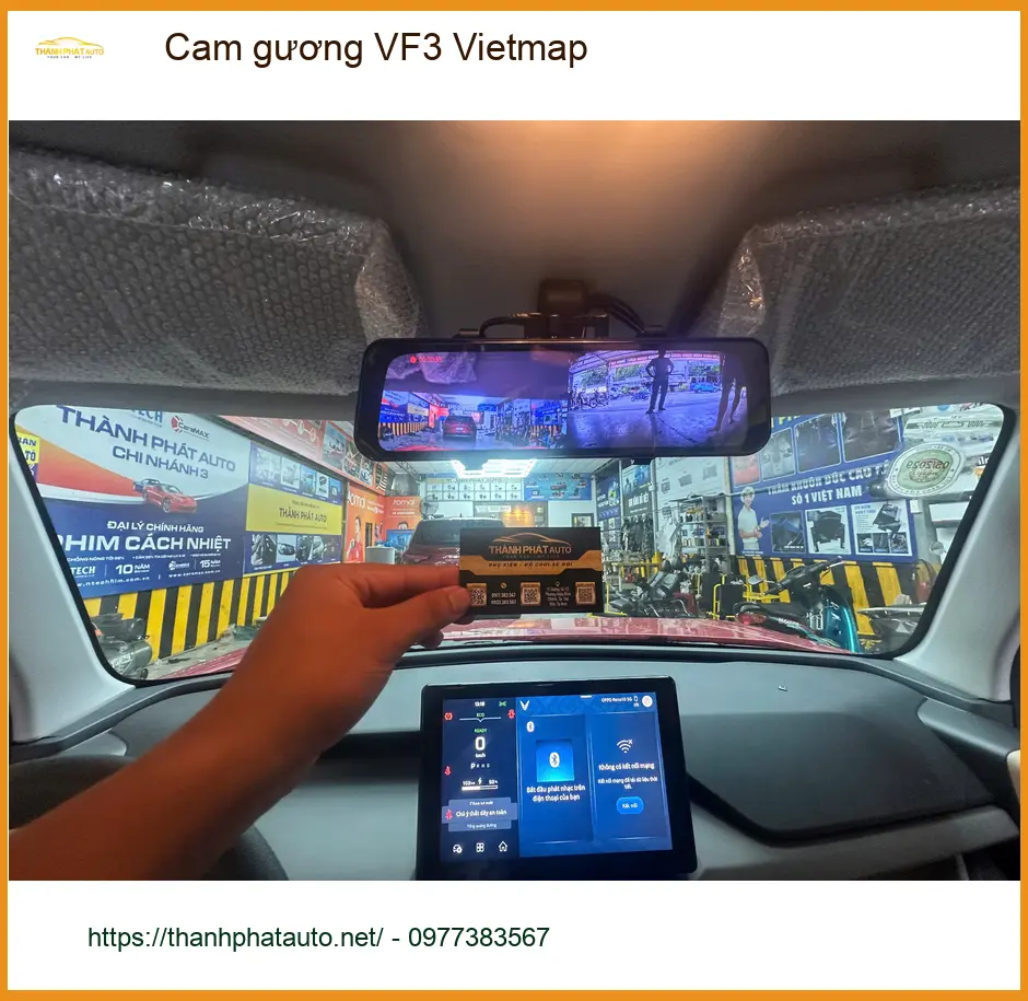 Chị Mai Anh lắp cam gương Vietmap cho VinFast VF3 tại Quận 2 để lái xe an toàn hơn ảnh thực tế 3