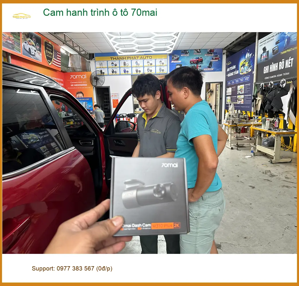 Chú Tấn Phát lắp camera hành trình 70mai cho Ford Everest tại Quận 12