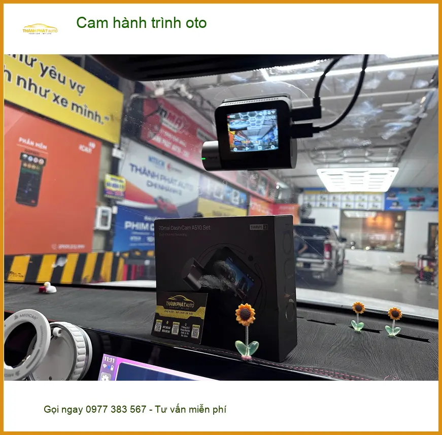 Anh Trọng lắp cam hành trình ô tô cho Toyota Vios tại Quận Bình Thạnh