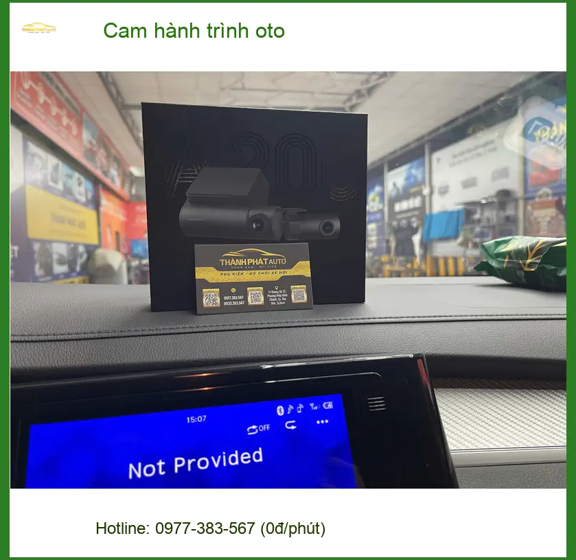 Chú Đình lắp cam hành trình ô tô cho Honda CRV tại Quận 9 để yên tâm di chuyển