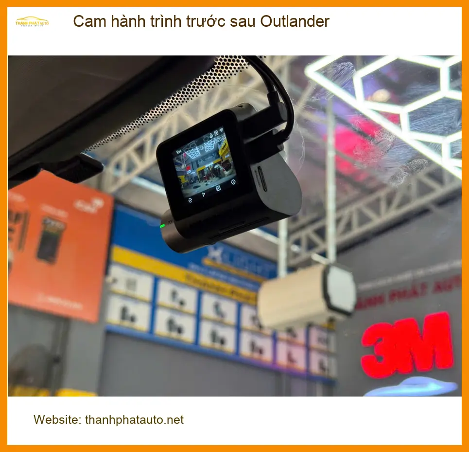 Anh Duy lắp cam hành trình trước sau Outlander tại Quận 1 để an tâm khi di chuyển nội đô ảnh thực tế 2
