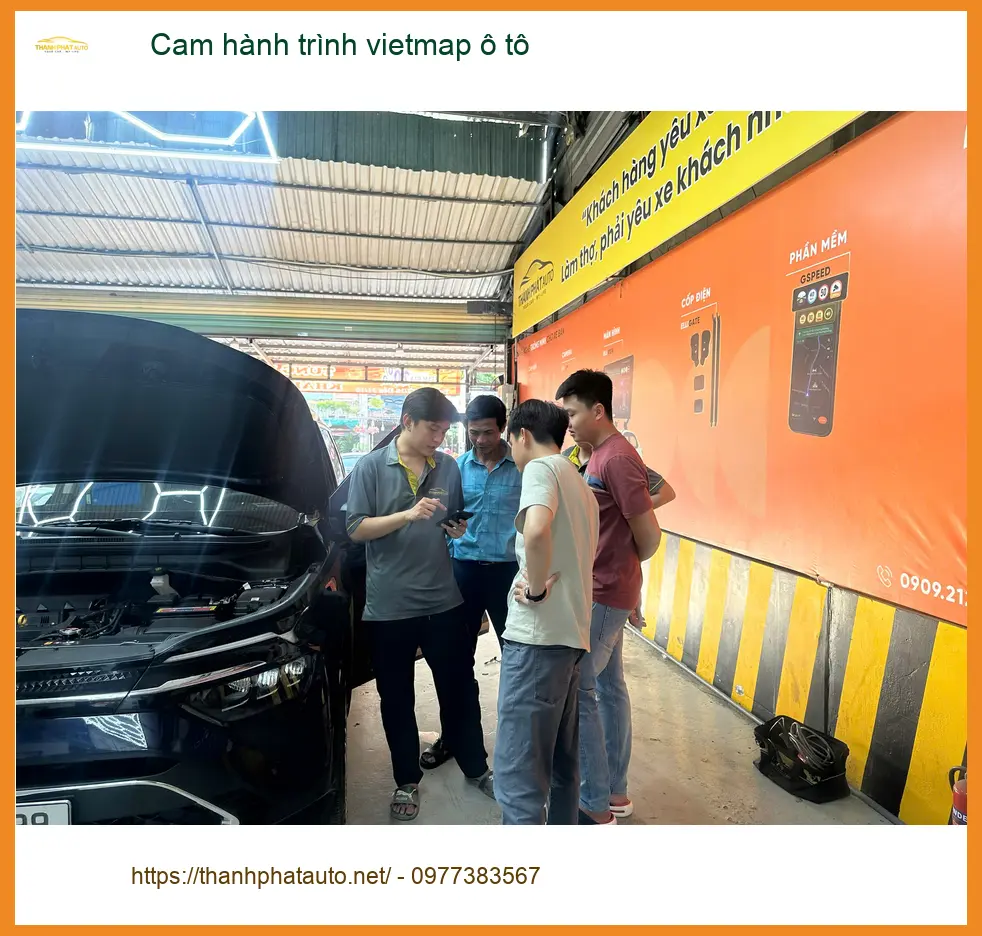 Anh Minh lắp camera hành trình Vietmap ô tô tại Quận 12 cho Honda CRV ảnh thực tế 3