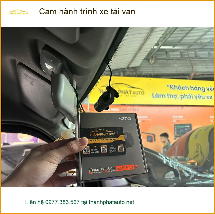 Anh Đạt lắp cam hành trình cho xe tải van vì thường xuyên đi giao hàng ở Quận Thủ Đức ảnh thực tế 3