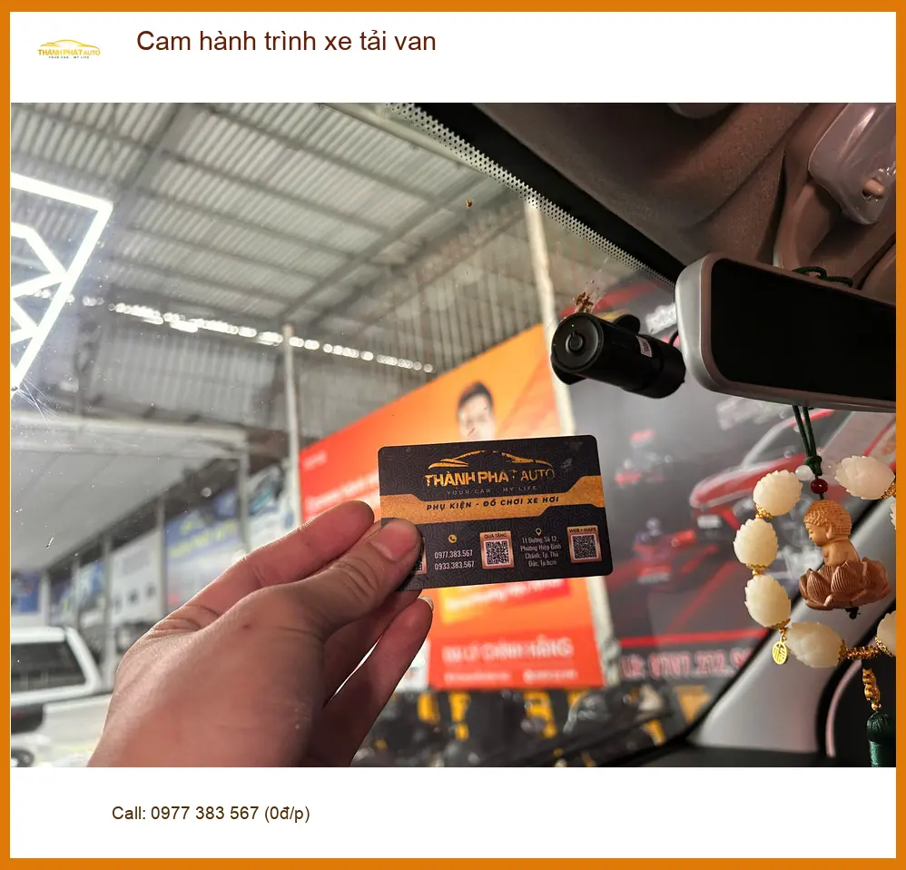 Anh Minh lắp cam hành trình xe tải van Hyundai Solati tại Quận 8