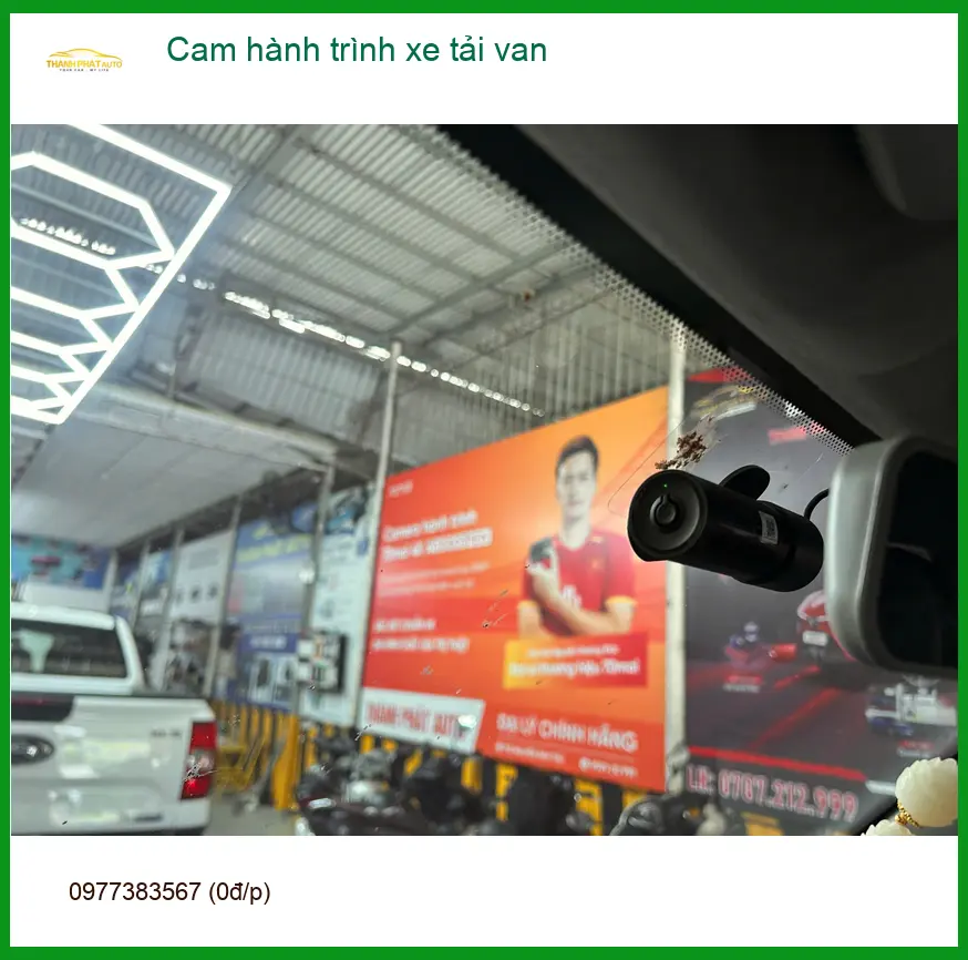 Anh Minh lắp cam hành trình xe tải van Hyundai Solati tại Quận 8 ảnh thực tế 3