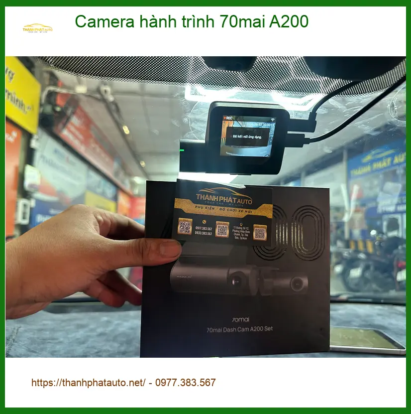 Chị Thảo gắn Camera hành trình 70mai A200 cho Hyundai Accent tại Quận 4.