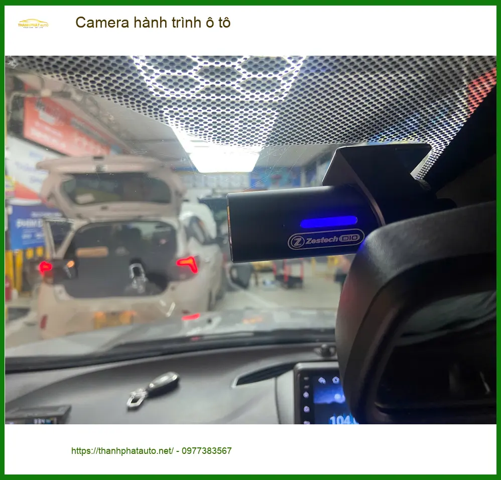 Chị Tuyết lắp camera hành trình Kia K3 ở Quận Gò Vấp để theo dõi hành trình