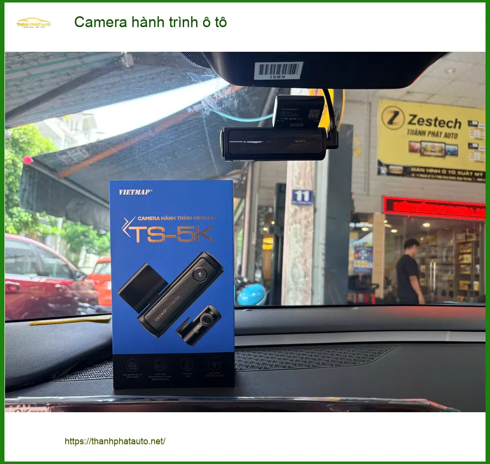 Anh Kiên lắp camera hành trình ô tô Mazda CX-5 tại Quận 5 an toàn hơn ảnh thực tế 2