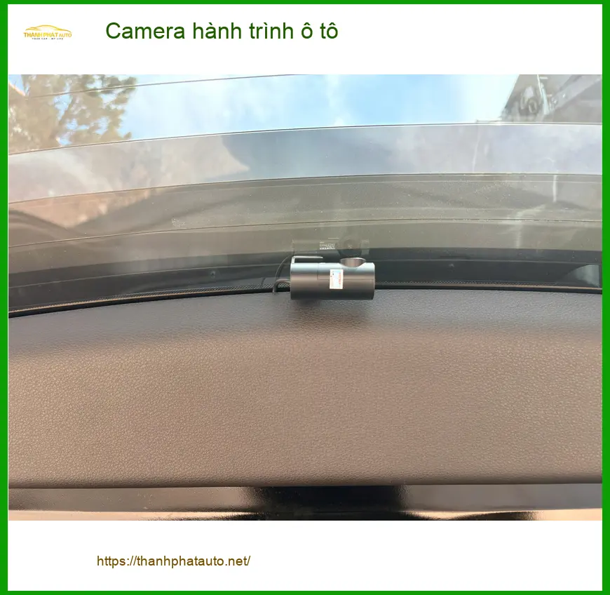Anh Kiên lắp camera hành trình ô tô Mazda CX-5 tại Quận 5 an toàn hơn ảnh thực tế 3