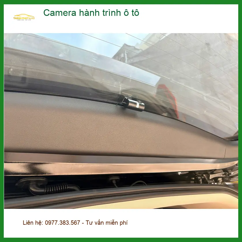 Anh Kiệt lắp Camera hành trình ô tô cho VinFast Lux A2.0 tại Củ Chi ảnh thực tế 3