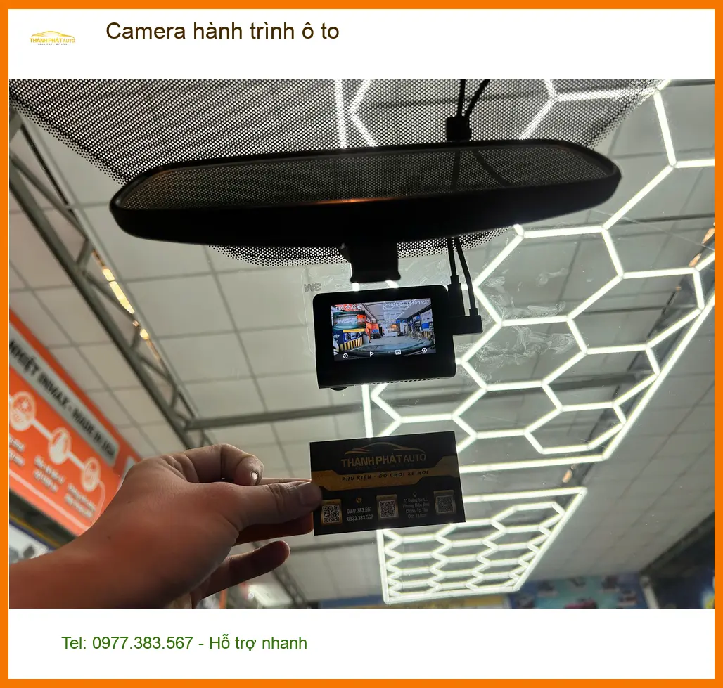 Anh Khang lắp Camera hành trình ô tô Suzuki Swift Quận 11 để an toàn hơn