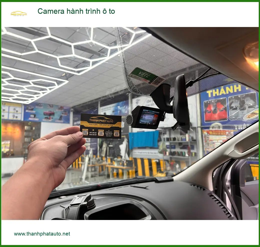 Anh Khang lắp Camera hành trình ô tô Suzuki Swift Quận 11 để an toàn hơn ảnh thực tế 4