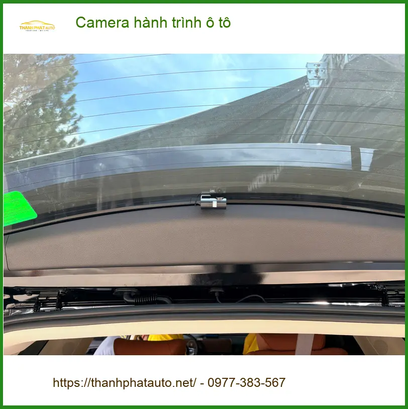 Anh Khải lắp camera hành trình ô tô uy tín Quận 12 cho Mitsubishi Xpander
