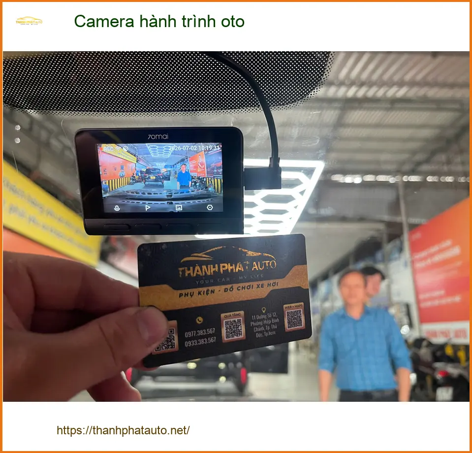 Chú Tâm lắp camera hành trình oto Hyundai Accent tại Quận 9 uy tín, chính hãng ảnh thực tế 5