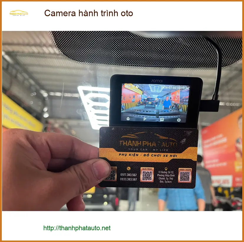 Chị Thư lắp Camera hành trình oto Hyundai Accent chính hãng Quận 5 ảnh thực tế 3