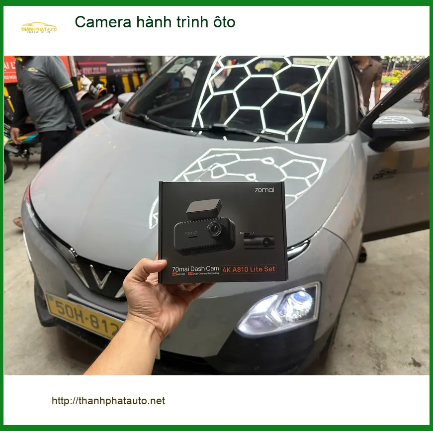 Chú Sâm lắp Camera hành trình ôto Hyundai Accent tại Quận 9 để ghi lại hành trình rõ nét ảnh thực tế 2