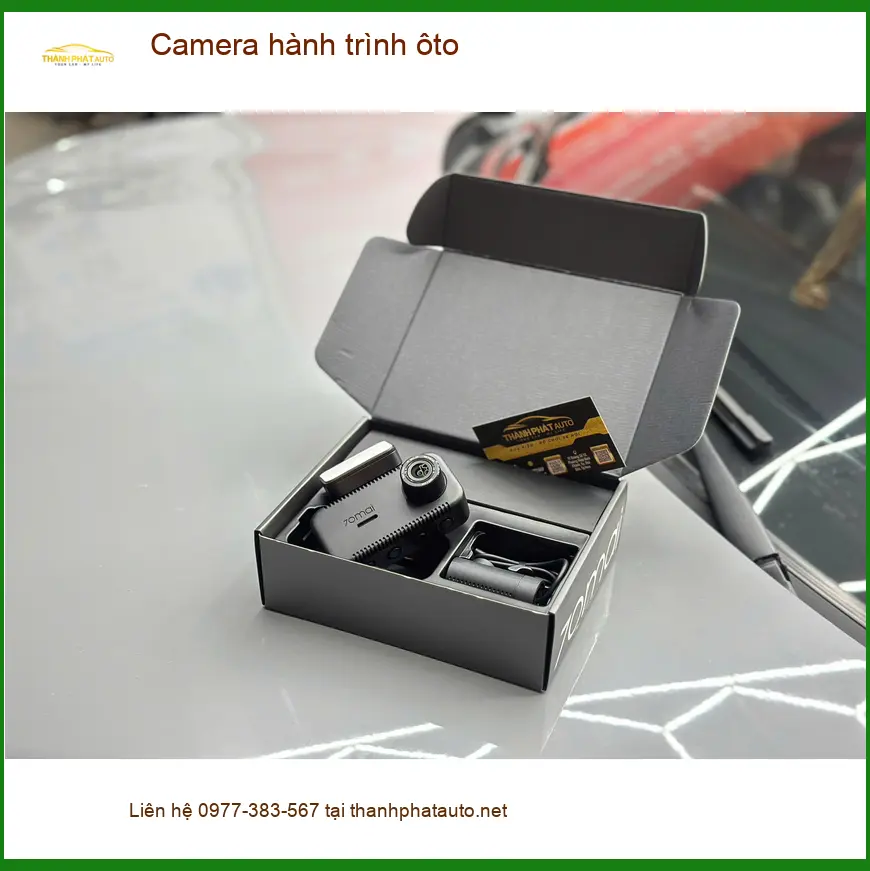 Chú Sâm lắp Camera hành trình ôto Hyundai Accent tại Quận 9 để ghi lại hành trình rõ nét ảnh thực tế 4