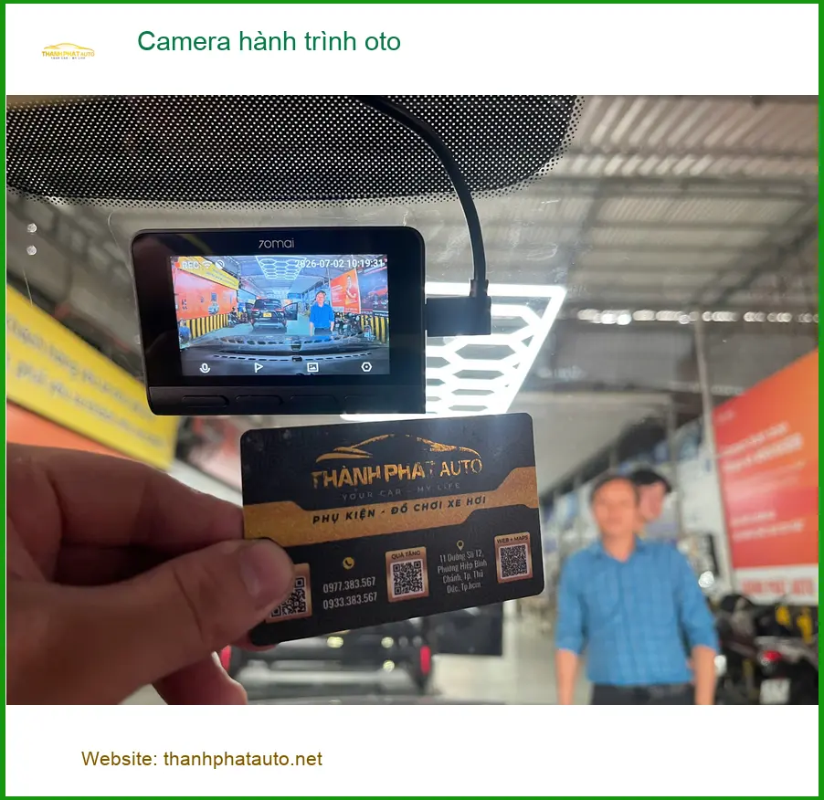 Anh Nhật lắp camera hành trình oto cho Kia K3 tại Quận 12 để ghi lại hành trình rõ nét hơn ảnh thực tế 3