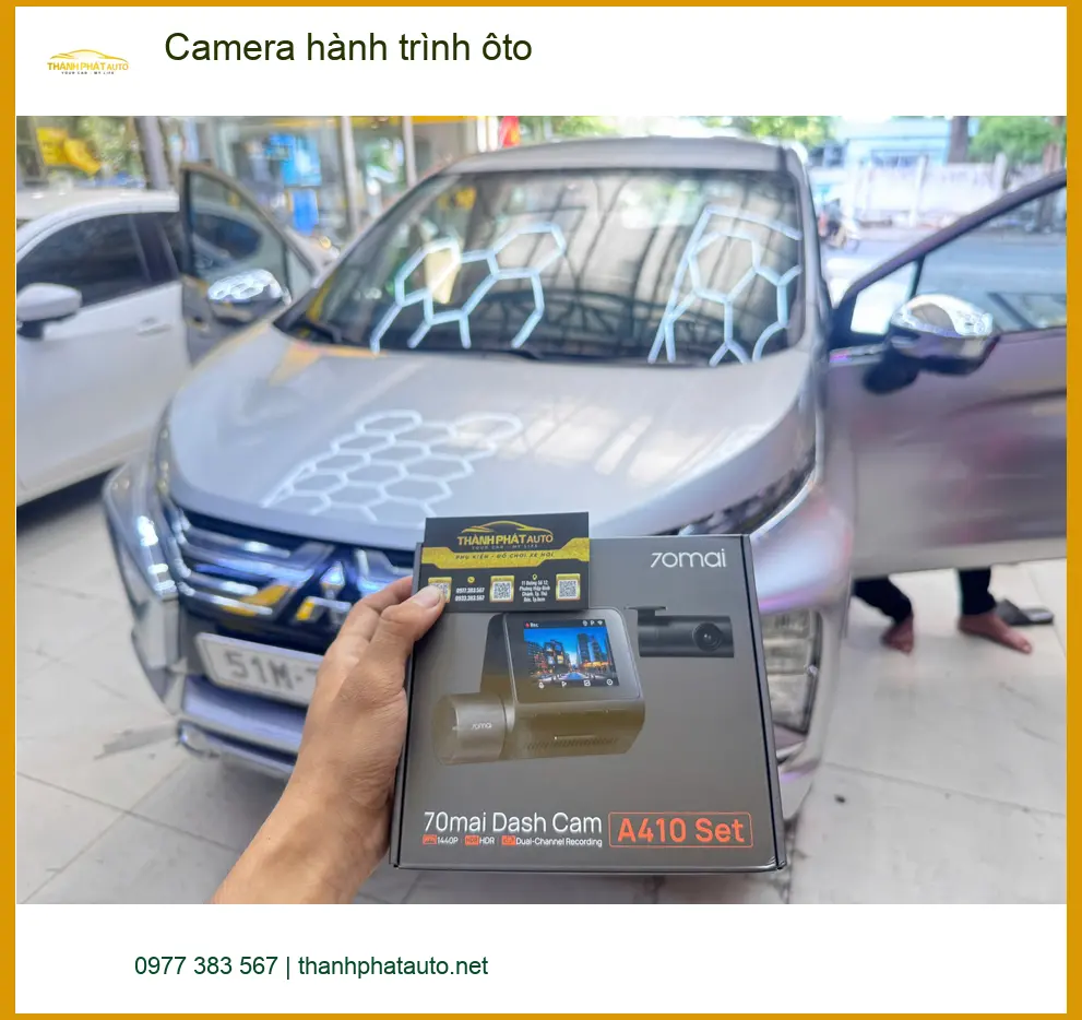 Anh Khoa lắp Camera hành trình ô tô Toyota Camry tại Hóc Môn ảnh thực tế 2