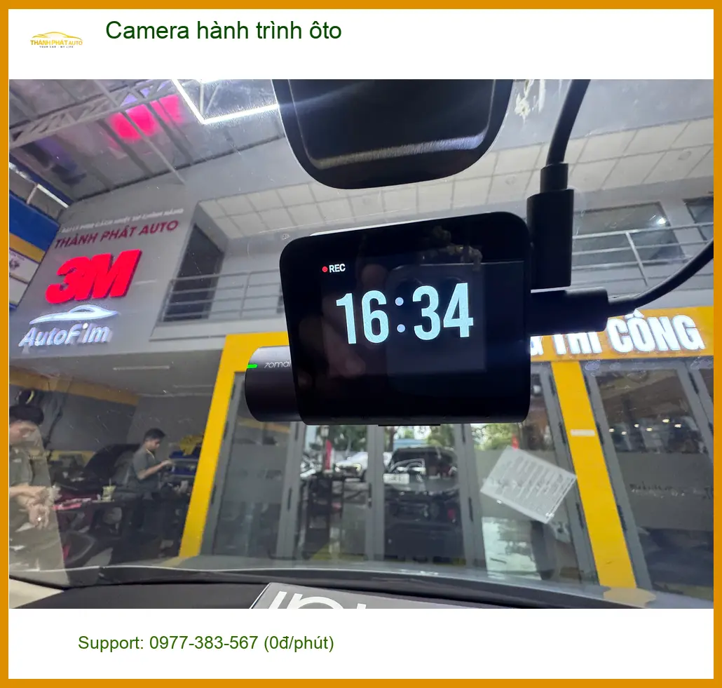 Anh Khoa lắp Camera hành trình ô tô Toyota Camry tại Hóc Môn ảnh thực tế 4