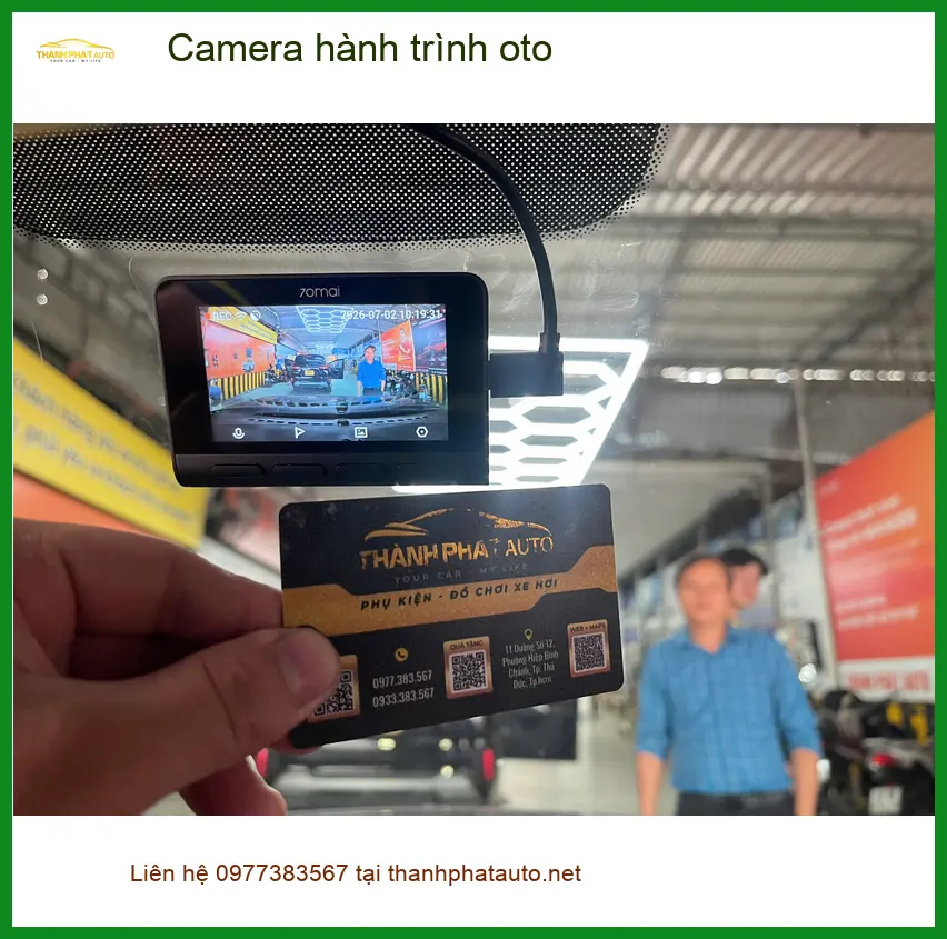 Anh Kiên lắp camera hành trình oto cho VinFast Lux A2.0 tại Quận 2