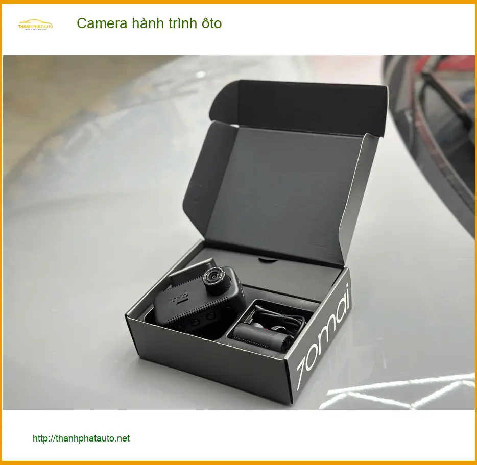 Anh Bách lắp Camera hành trình ôto cho Toyota Vios tại Quận 6 tránh phạt nguội ảnh thực tế 2