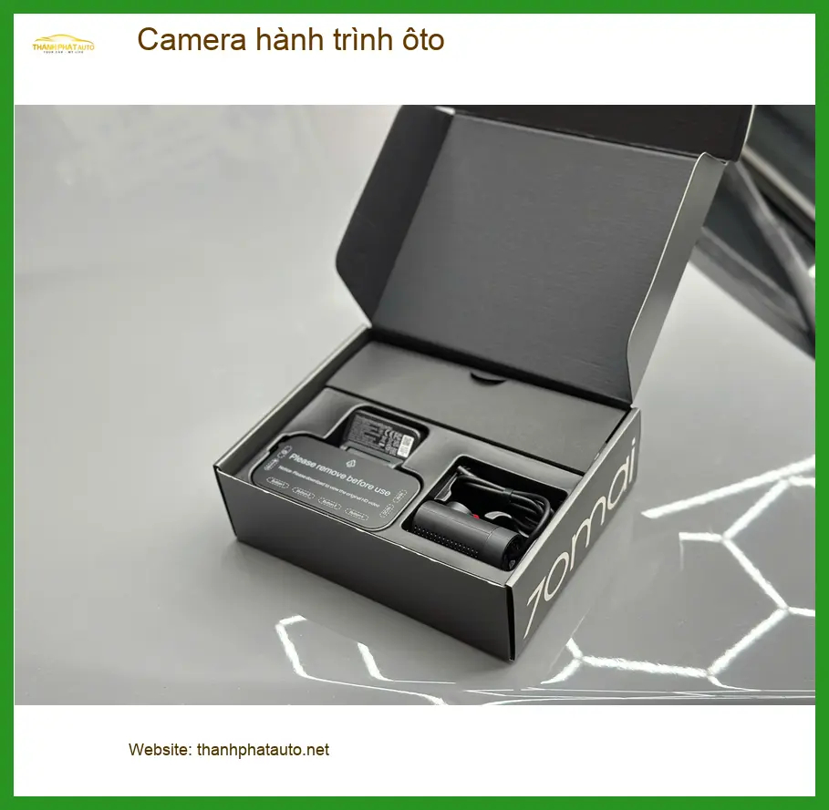Anh Bách lắp Camera hành trình ôto cho Toyota Vios tại Quận 6 tránh phạt nguội ảnh thực tế 3