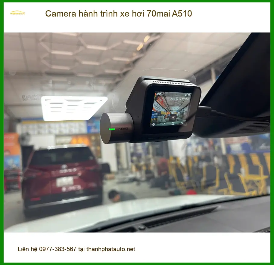 Anh Trọng lắp Camera hành trình 70mai A510 cho Ford Everest tại Quận 2