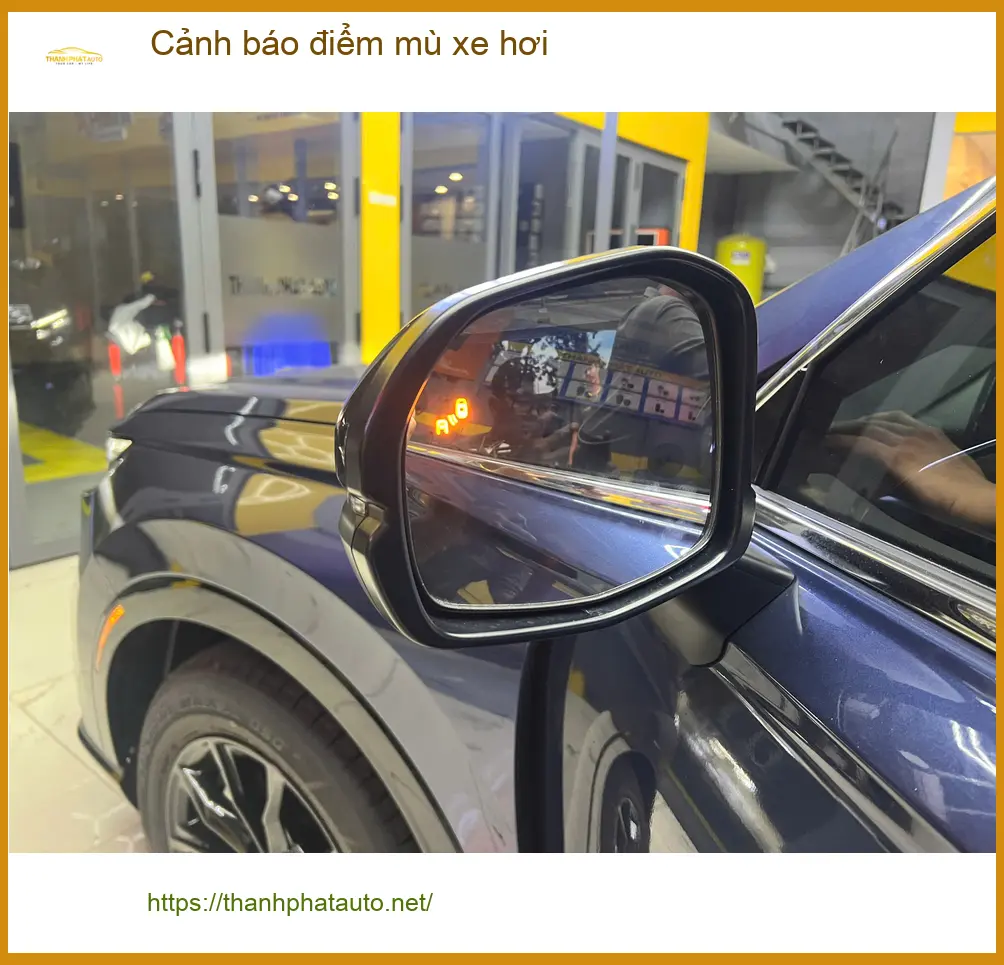 Anh Quang lắp cảnh báo điểm mù Hyundai Santa Fe tại Quận Bình Tân ảnh thực tế 3