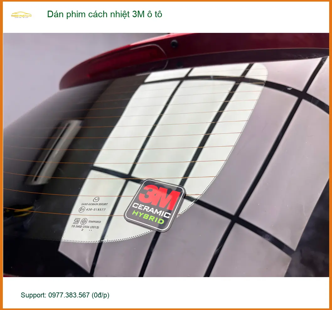 Chú Bình dán phim cách nhiệt 3M ô tô cho Kia Carnival tại Quận 2 để chống nóng hiệu quả hơn ảnh thực tế 2
