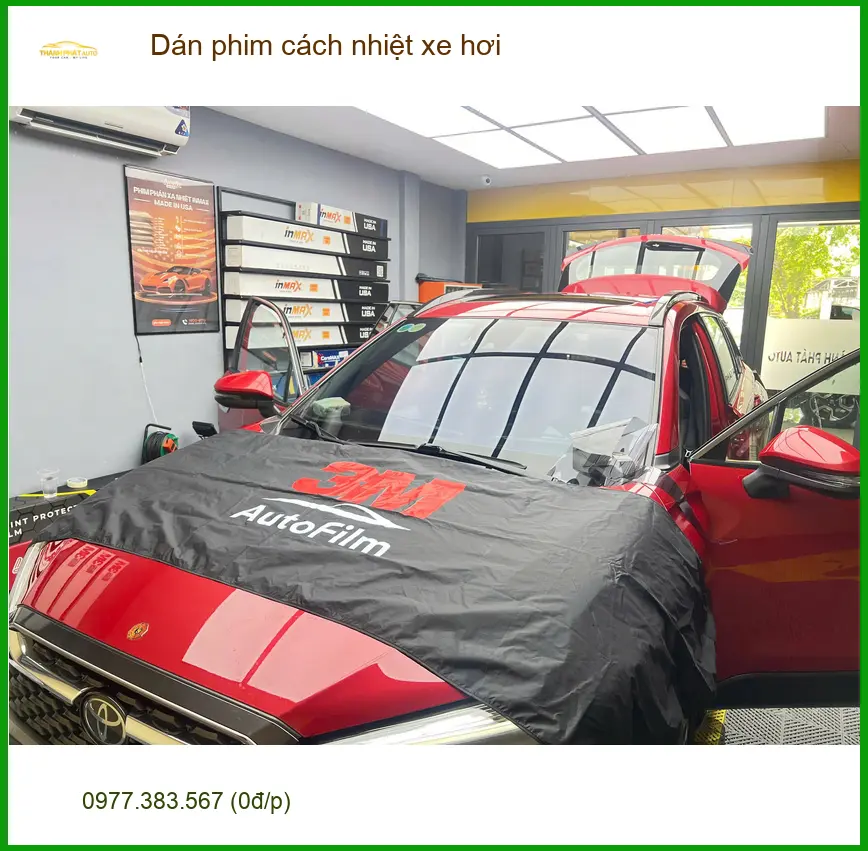 Anh Bách dán phim cách nhiệt xe hơi Honda CR-V tại Quận 12 chuẩn bị đón mùa hè nóng bức ảnh thực tế 3