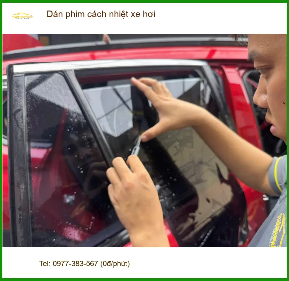 Anh Bảo dán phim cách nhiệt xe hơi Ford Everest Quận Bình Thạnh để làm mát