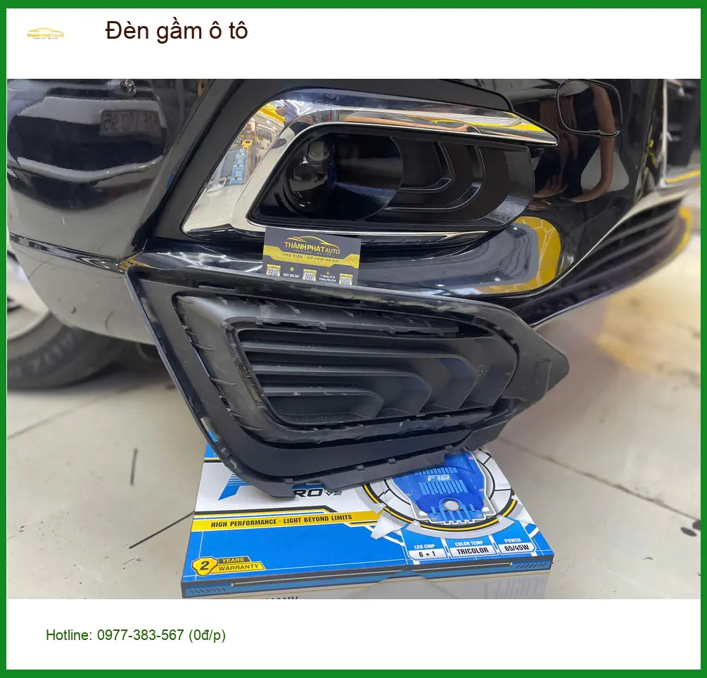 Chú Lâm độ đèn gầm ô tô Hyundai Santa Fe ở Quận 2 vì đèn zin mờ nhạt ảnh thực tế 2