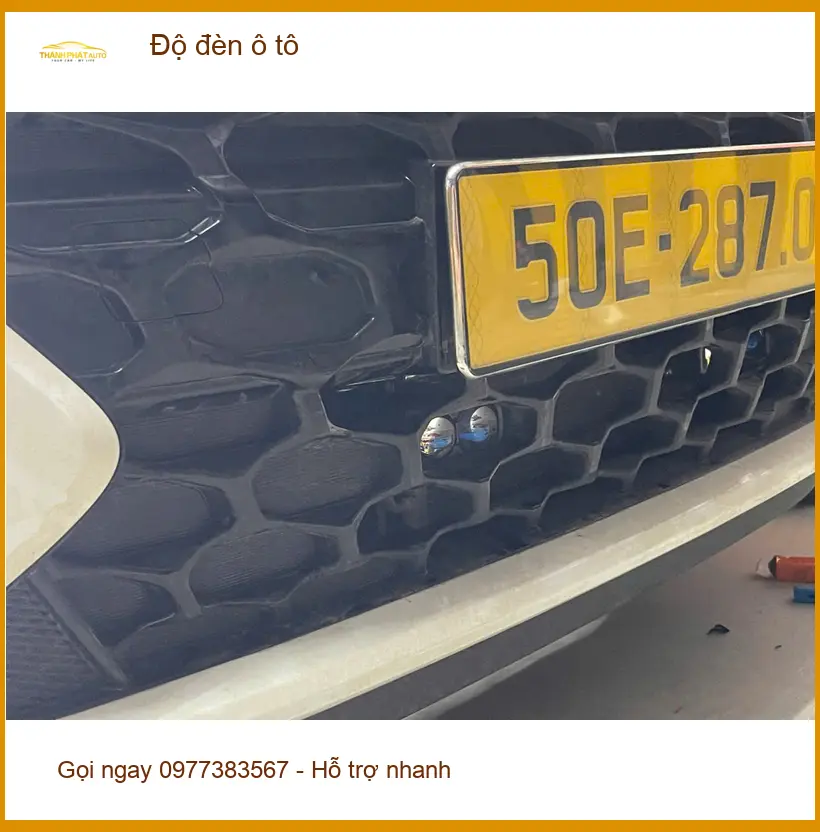 Chú Thành độ đèn ô tô Hyundai Accent tại Quận 12 để cải thiện tầm nhìn ban đêm
