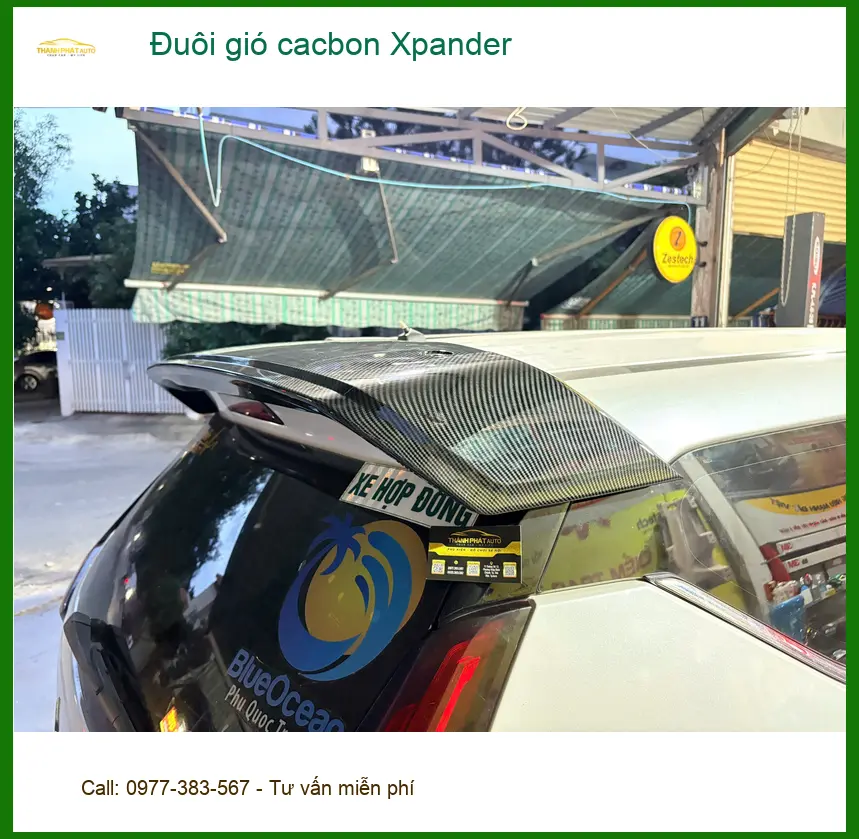 Anh Duy Khang độ đuôi gió cacbon cho Xpander tại Quận 12