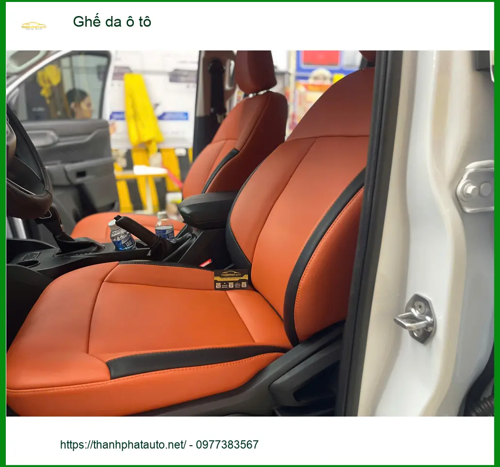 Cô Thuỷ bọc ghế da ô tô Hyundai Accent tại Quận 9 vì ghế cũ đã xuống cấp
