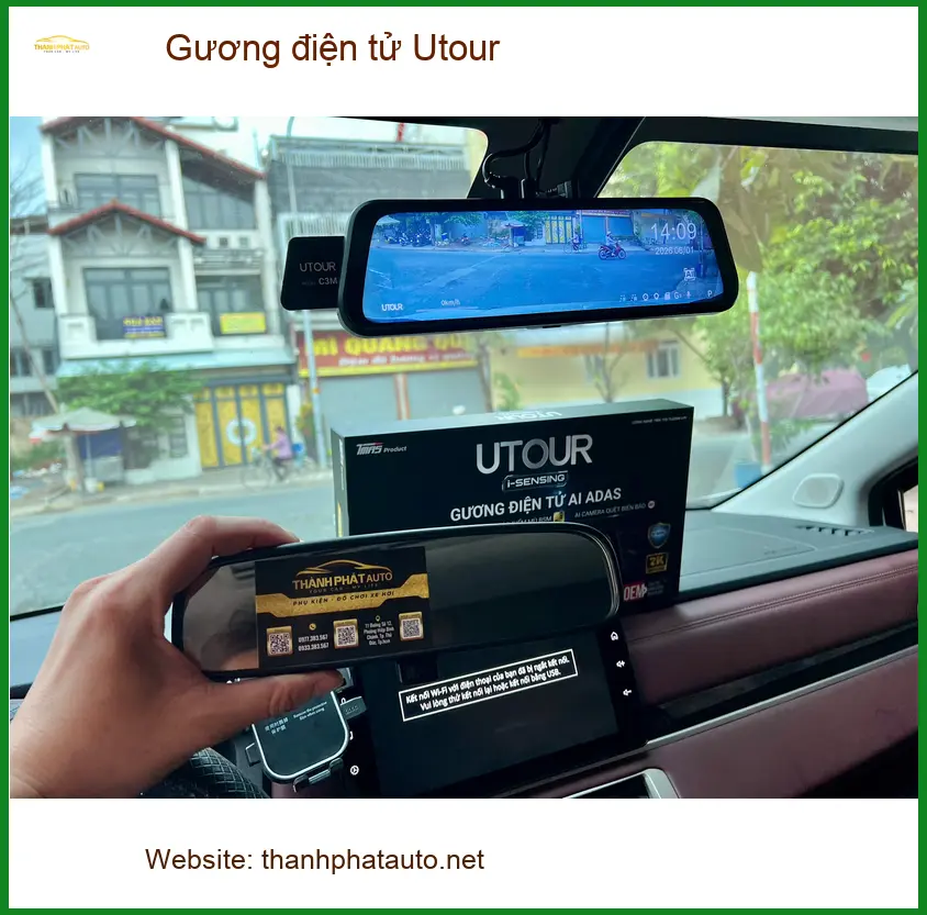 Anh Khôi lắp Gương điện tử Utour cho VinFast Lux A2.0 tại Hóc Môn cần tầm nhìn rộng