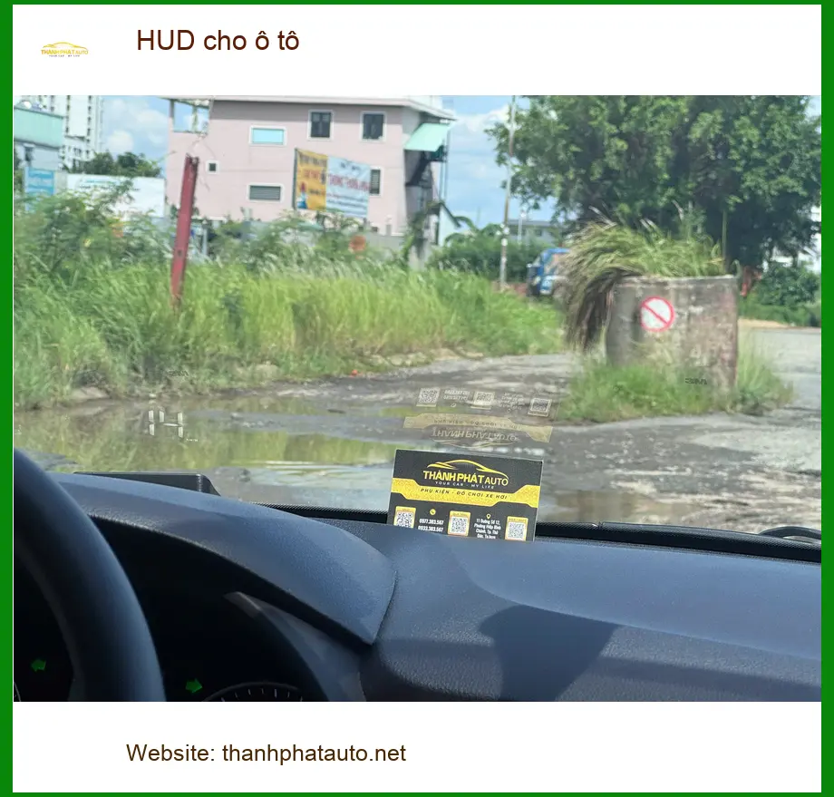 Anh Khải lắp HUD cho Hyundai Accent tại Quận 2 để lái xe an toàn hơn