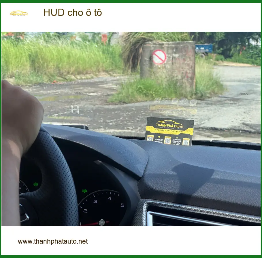 Anh Minh lắp HUD cho Hyundai Accent tại Quận 10 để lái xe an toàn hơn trong đô thị