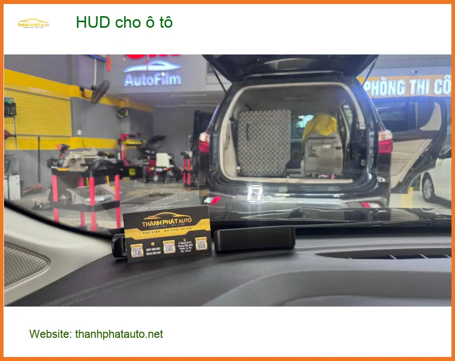 Anh Minh lắp HUD cho Hyundai Accent tại Quận 10 để lái xe an toàn hơn trong đô thị ảnh thực tế 3