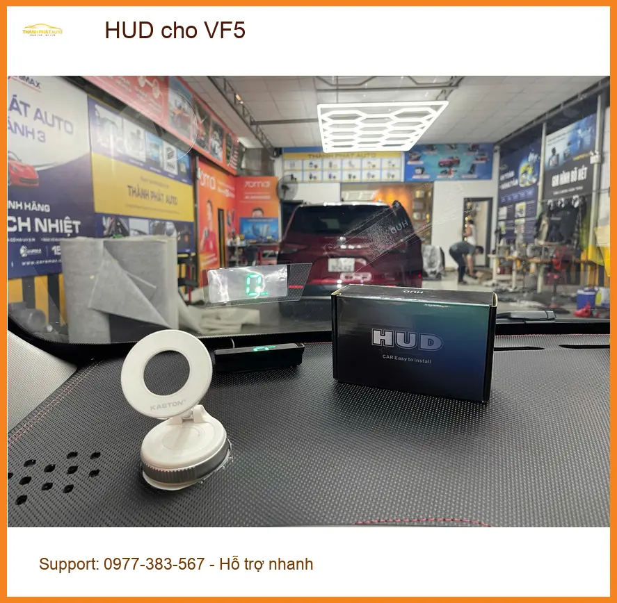 Chị Thảo lắp HUD cho VF5 tại Nhà Bè để lái xe an toàn hơn trong đêm