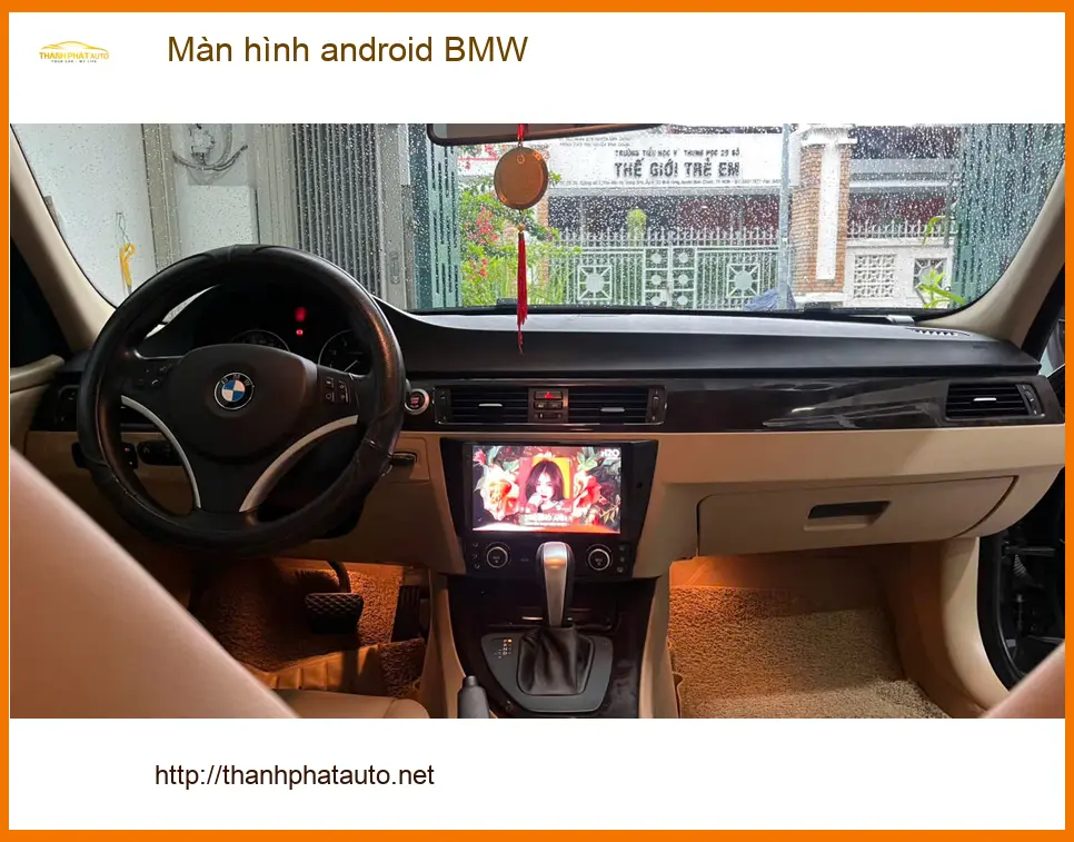 Chị Diệu lắp màn hình android BMW X5 tại Quận Gò Vấp để tiện xem bản đồ