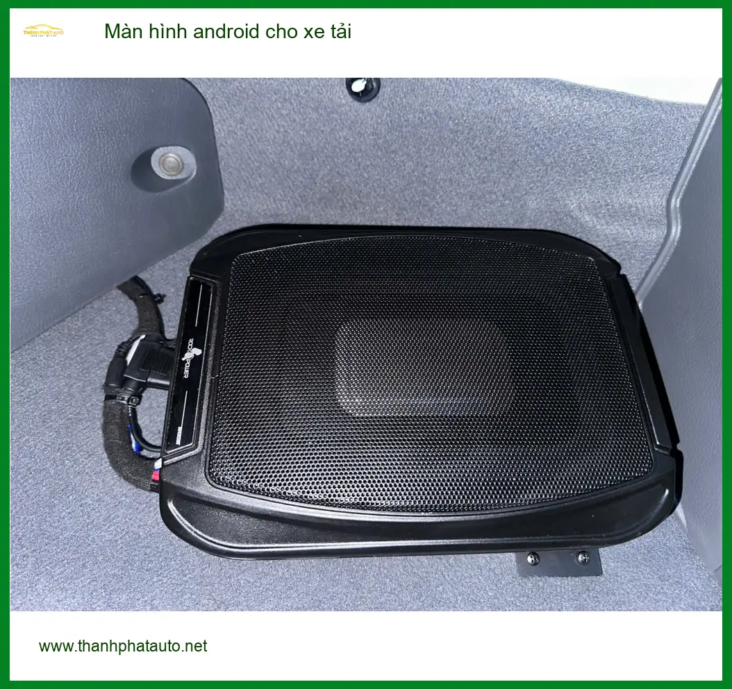Anh Cường nâng cấp màn hình android cho xe tải Isuzu tại Quận 1 vì màn hình cũ bị đơ ảnh thực tế 3