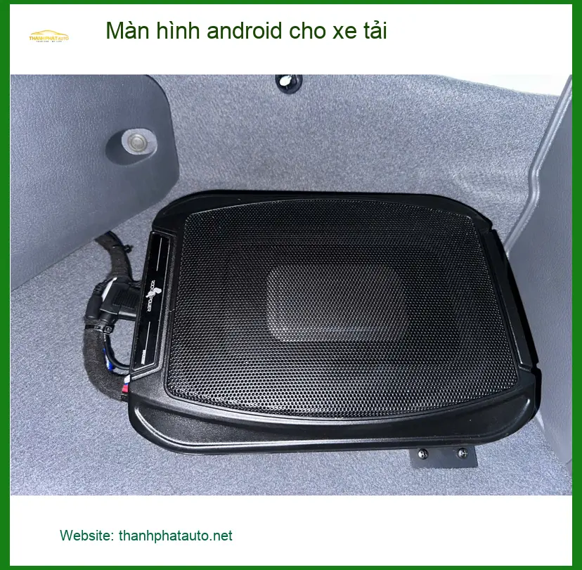 Chú Phong lắp màn hình Android cho xe tải Isuzu QKR tại Quận 2 vì màn hình cũ đã hỏng ảnh thực tế 3