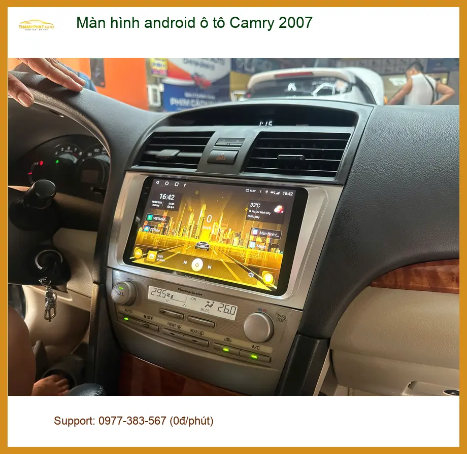 Anh Tấn nâng cấp màn hình Android cho Camry 2007 ở Quận 12 vì màn zin đã cũ ảnh thực tế 2